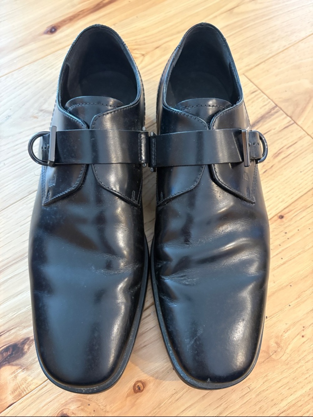 Tod's Black Leather Single-Strap Dress Oxfords